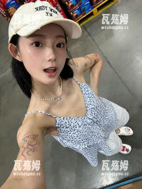 妹子现场直播最新455fun，吃瓜现场超热闹