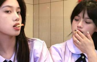 66吃瓜网苹果版下载教程，轻松掌握吃瓜动态