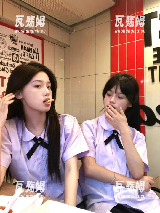 66吃瓜网苹果版下载教程，轻松掌握吃瓜动态