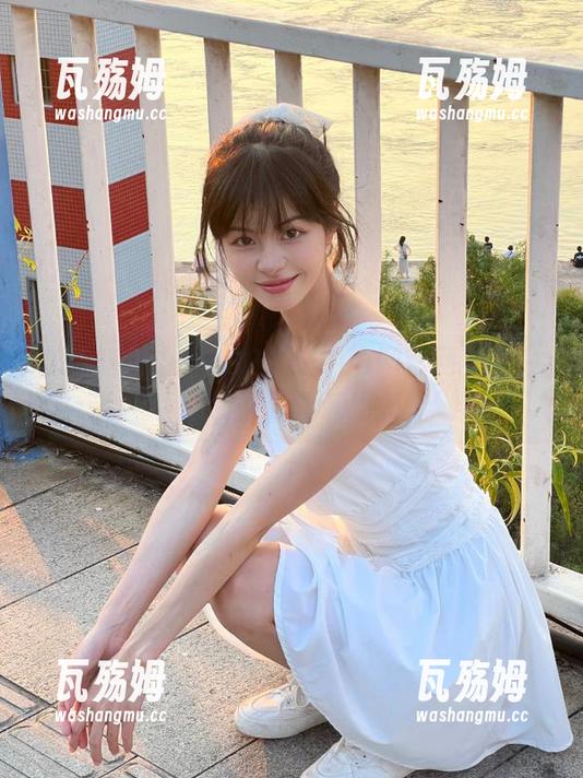 92吃瓜中心 92吃瓜中心网官网免费分享明星趣闻和爆料