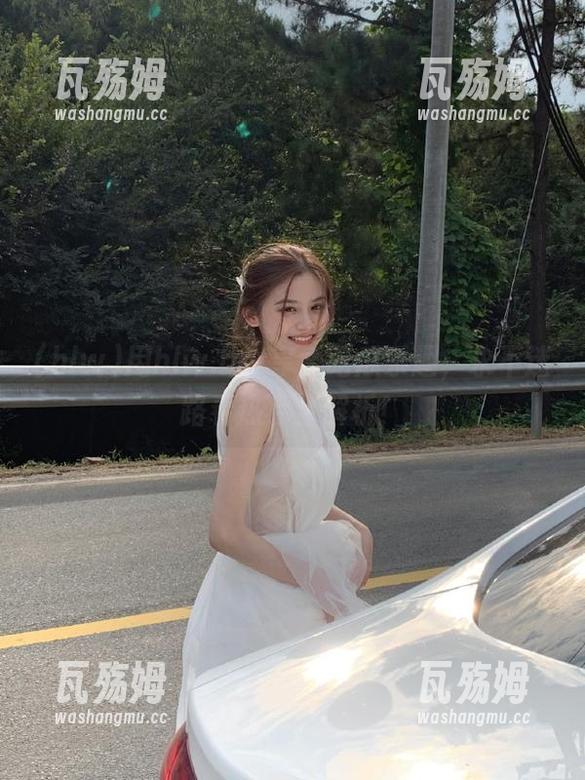 用hlw.bet享受吃瓜乐趣，永不迷路看热点全解析！