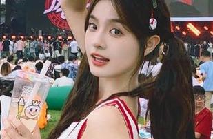 吃瓜51cgw网站视频火爆出炉，少女们的最爱啊！