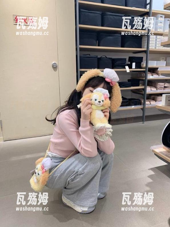 吃瓜网站 永不迷路的全网热搜吃瓜网站,陪你深挖网络爆料全景图