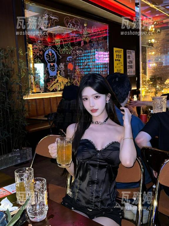 在明星黑料网站观看各种八卦，体验最萌的吃瓜乐趣！