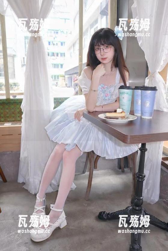 黑料正能量 黑料正能量index苹果版助你轻松分享精彩八卦