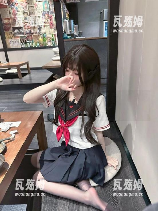 黑料社在线完整版下载，让你吃瓜不断
