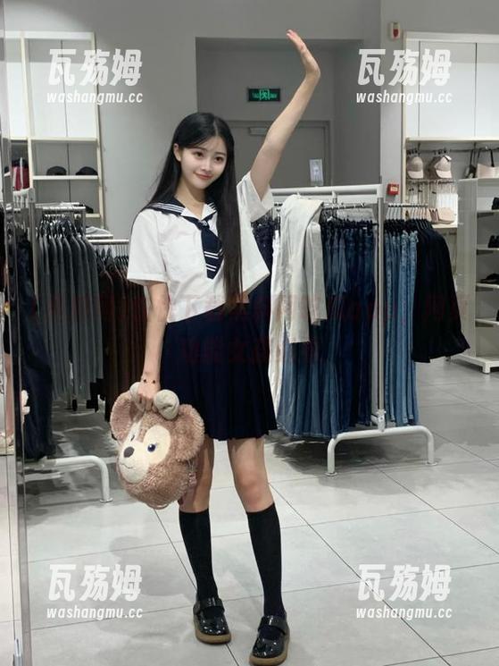 快快下载黑料网吃瓜app，网页功能女孩必看