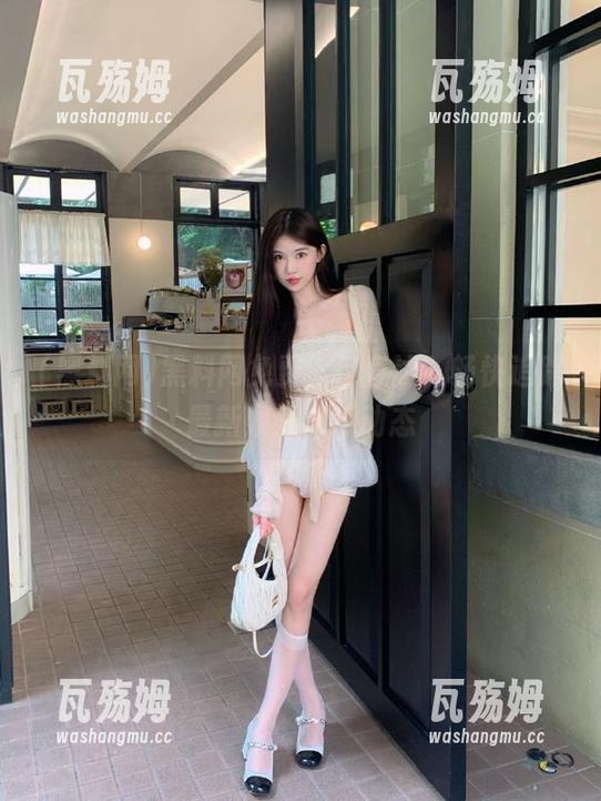 黑料网 黑料网免费入口直达,畅快追踪最新娱乐大瓜动态