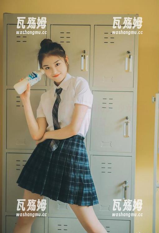 直达黑瓜吃料ios，少女看瓜聊八卦不能错过